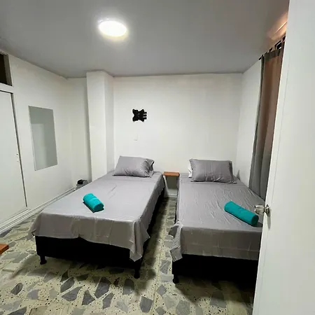 Entre Jardines Apartment Medellin Exterior photo