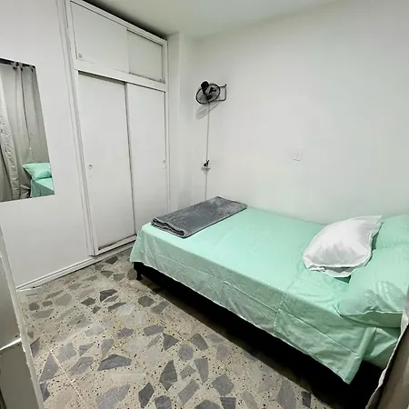 Entre Jardines Apartment Medellin Exterior photo