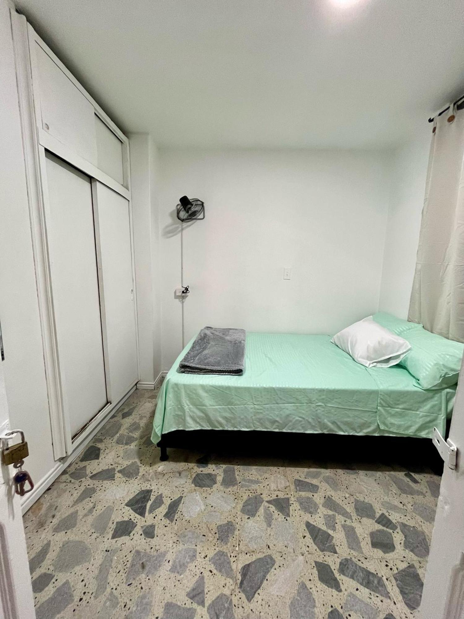 Entre Jardines Homestay *