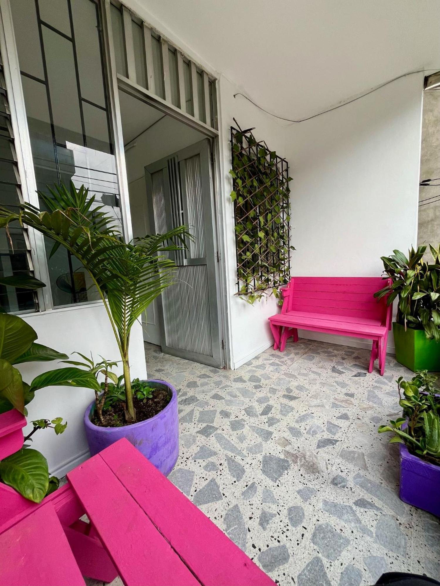 Entre Jardines Homestay Medellin